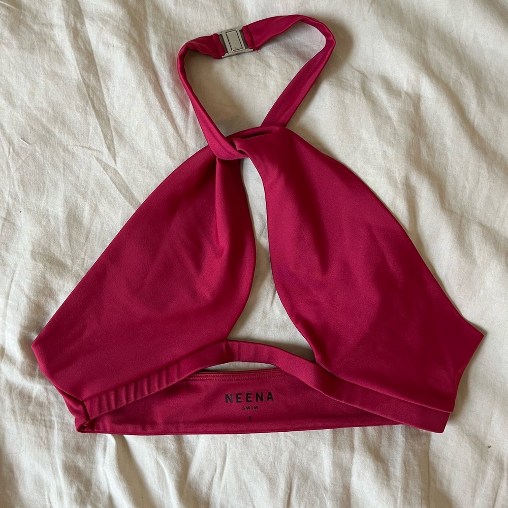 High neck front twist bikini top in berry - XOXO choker bikini